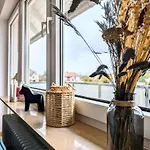 Moderne Und Gemuetliche Stadtnahe