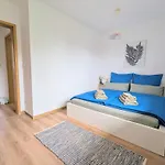 Moderne Und Gemuetliche Stadtnahe Apartament *