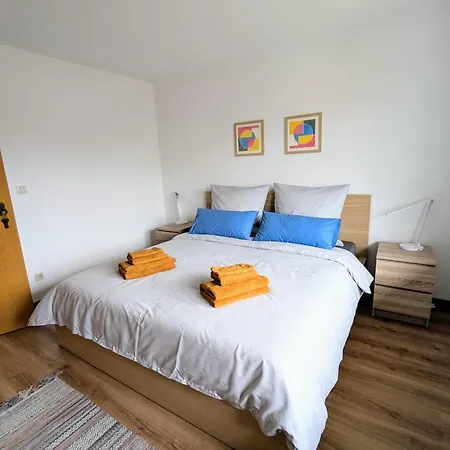 Apartmán Moderne Und Gemuetliche Stadtnahe