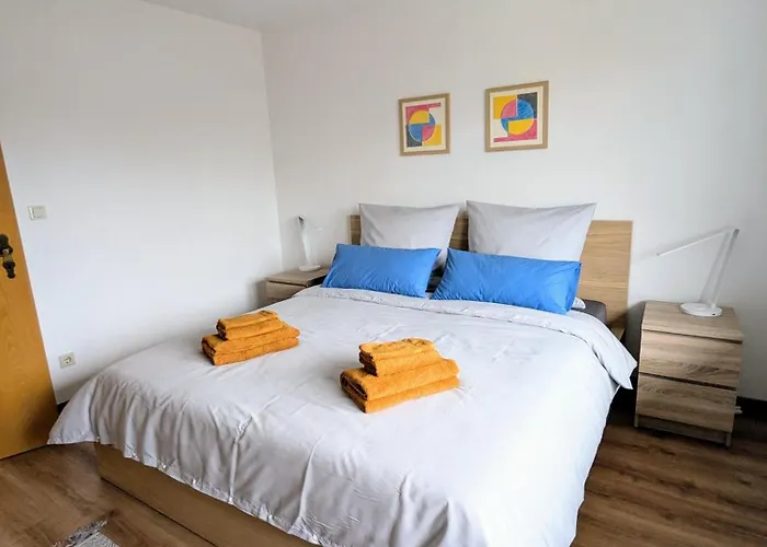 Apartament Moderne Und Gemuetliche Stadtnahe