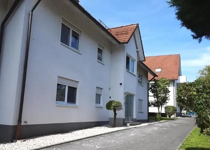 Moderne Und Gemuetliche Stadtnahe Apartament Haßfurt
